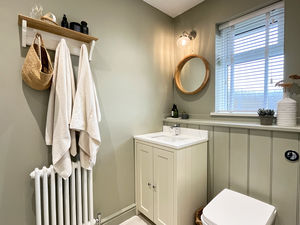 Photo 27- click for photo gallery